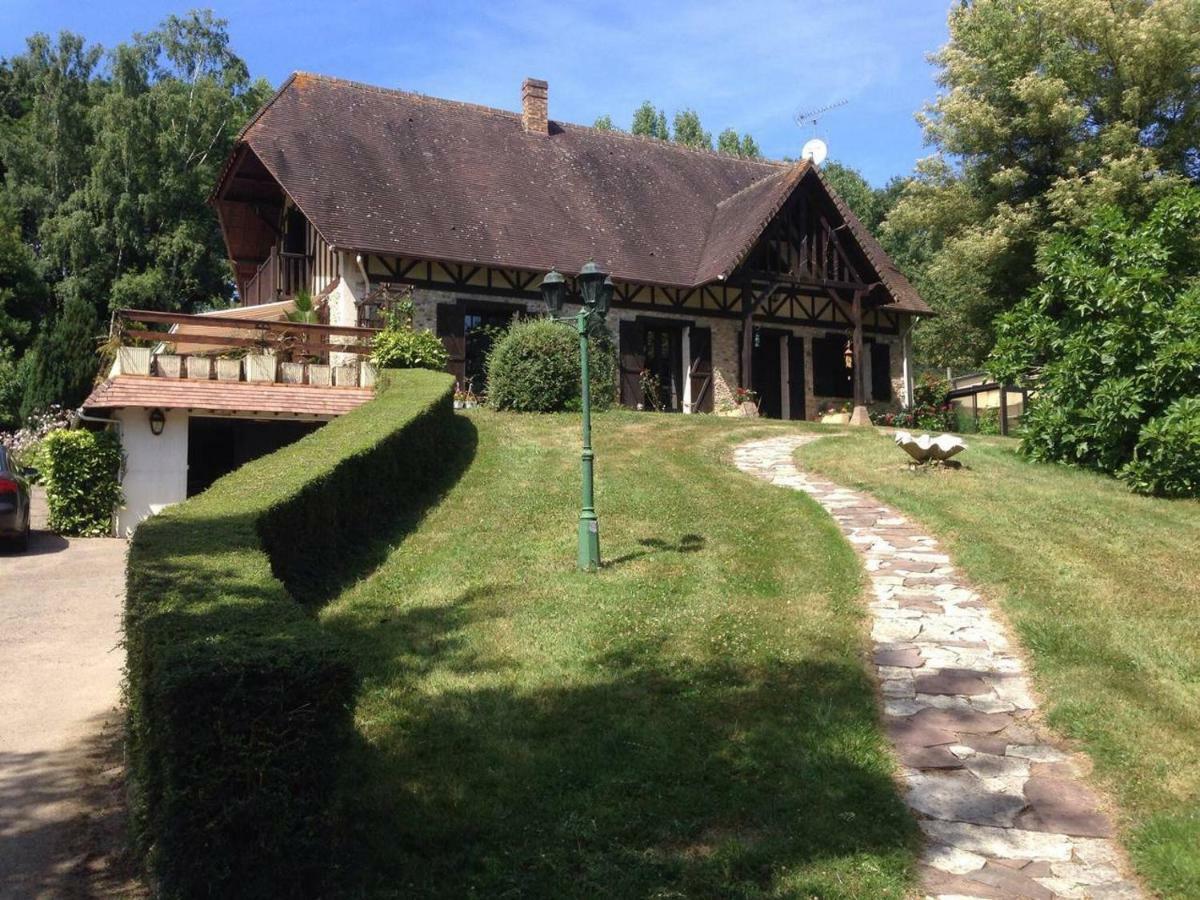 Maison Au Calme A La Campagne Saint-Pierre-de-Bailleul المظهر الخارجي الصورة